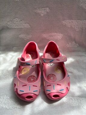 Mini Melissa Donuts Shoes Size 9